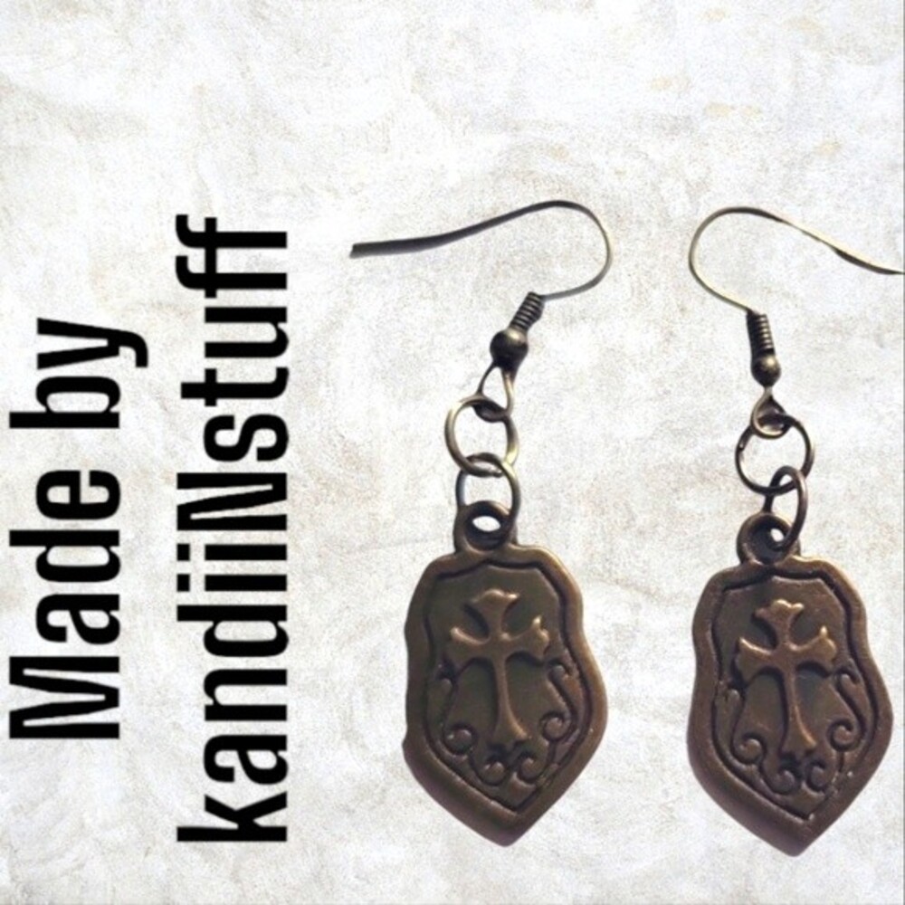 Fairy Tales Shield Earrings - HANDMADE